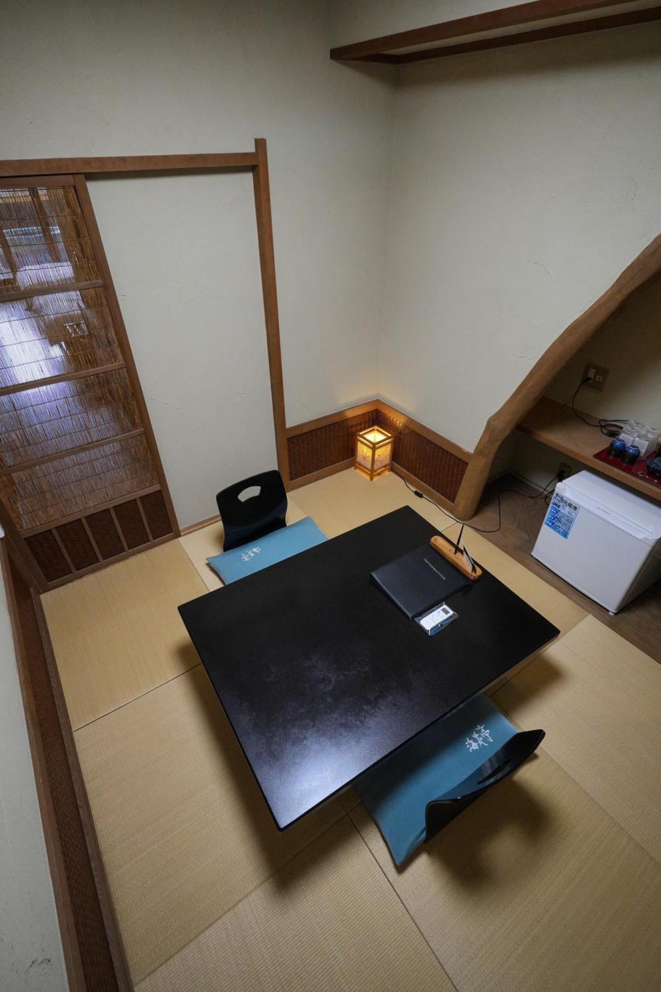 Shin Kaikatei Izumi Hotell Izu  Rum bild