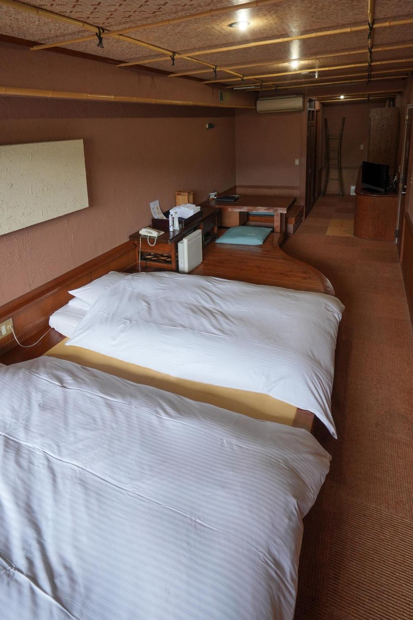 Shin Kaikatei Izumi Hotell Izu  Rum bild