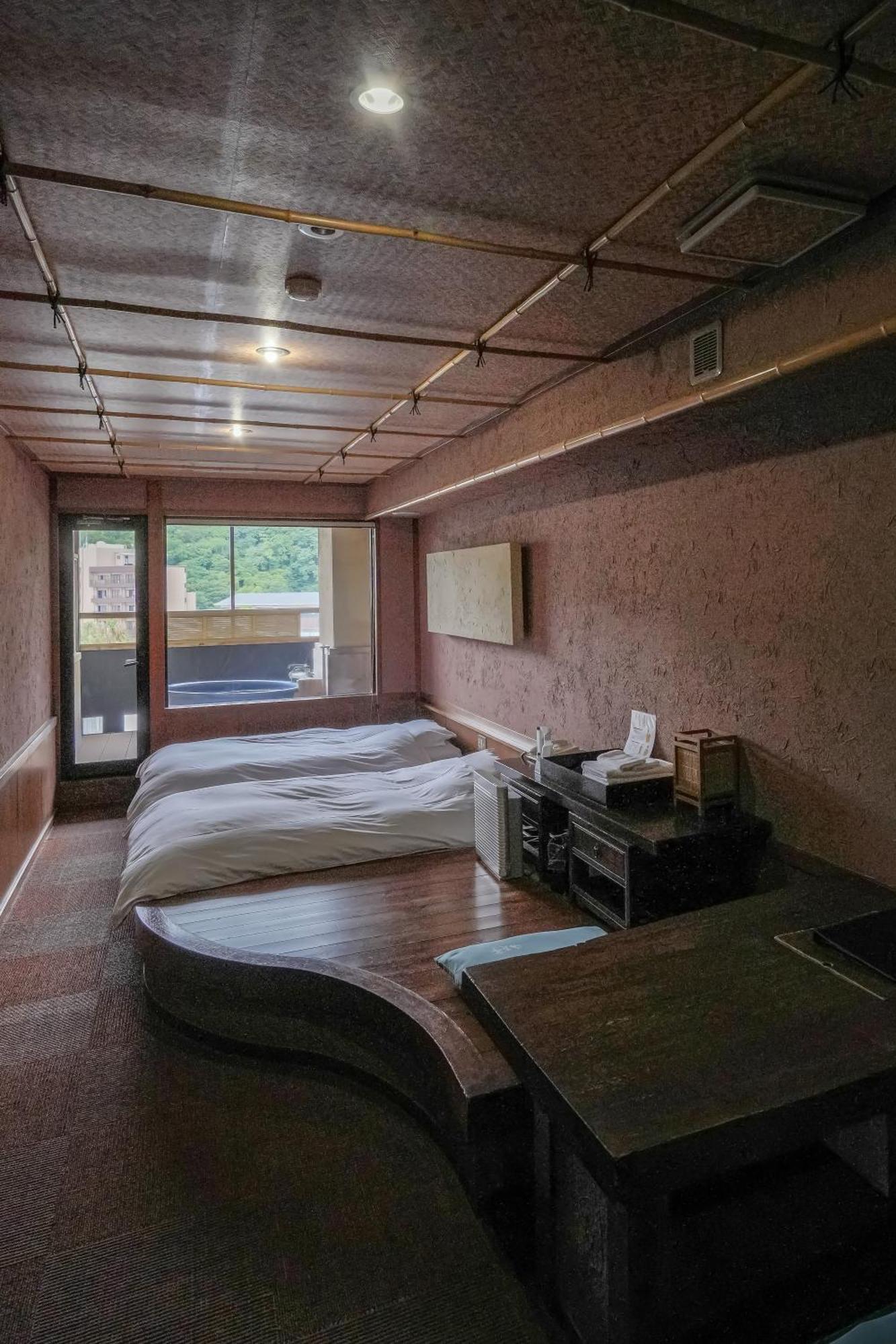 Shin Kaikatei Izumi Hotell Izu  Rum bild