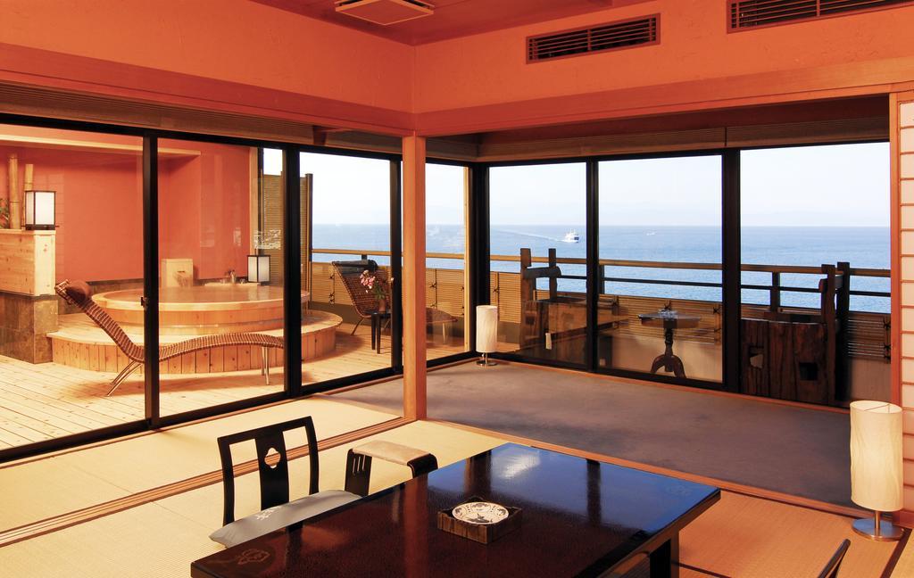 Shin Kaikatei Izumi Hotell Izu  Exteriör bild