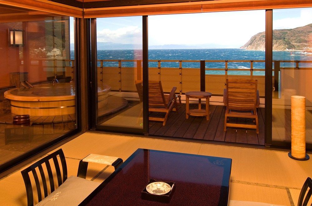 Shin Kaikatei Izumi Hotell Izu  Exteriör bild