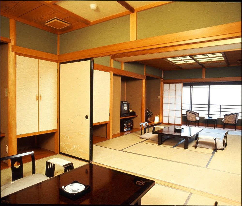 Shin Kaikatei Izumi Hotell Izu  Exteriör bild